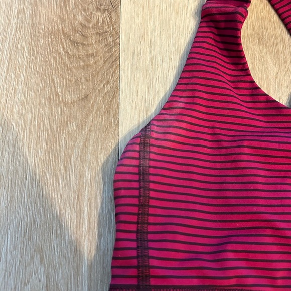 Lululemon All sport Bra Hyper Stripe Bordeaux Drama Bumble Berry size 6 - Picture 3 of 5